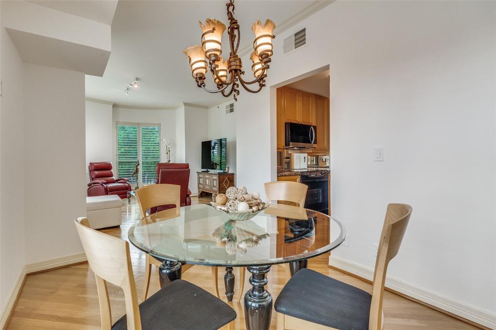 3401 Lee Parkway 502