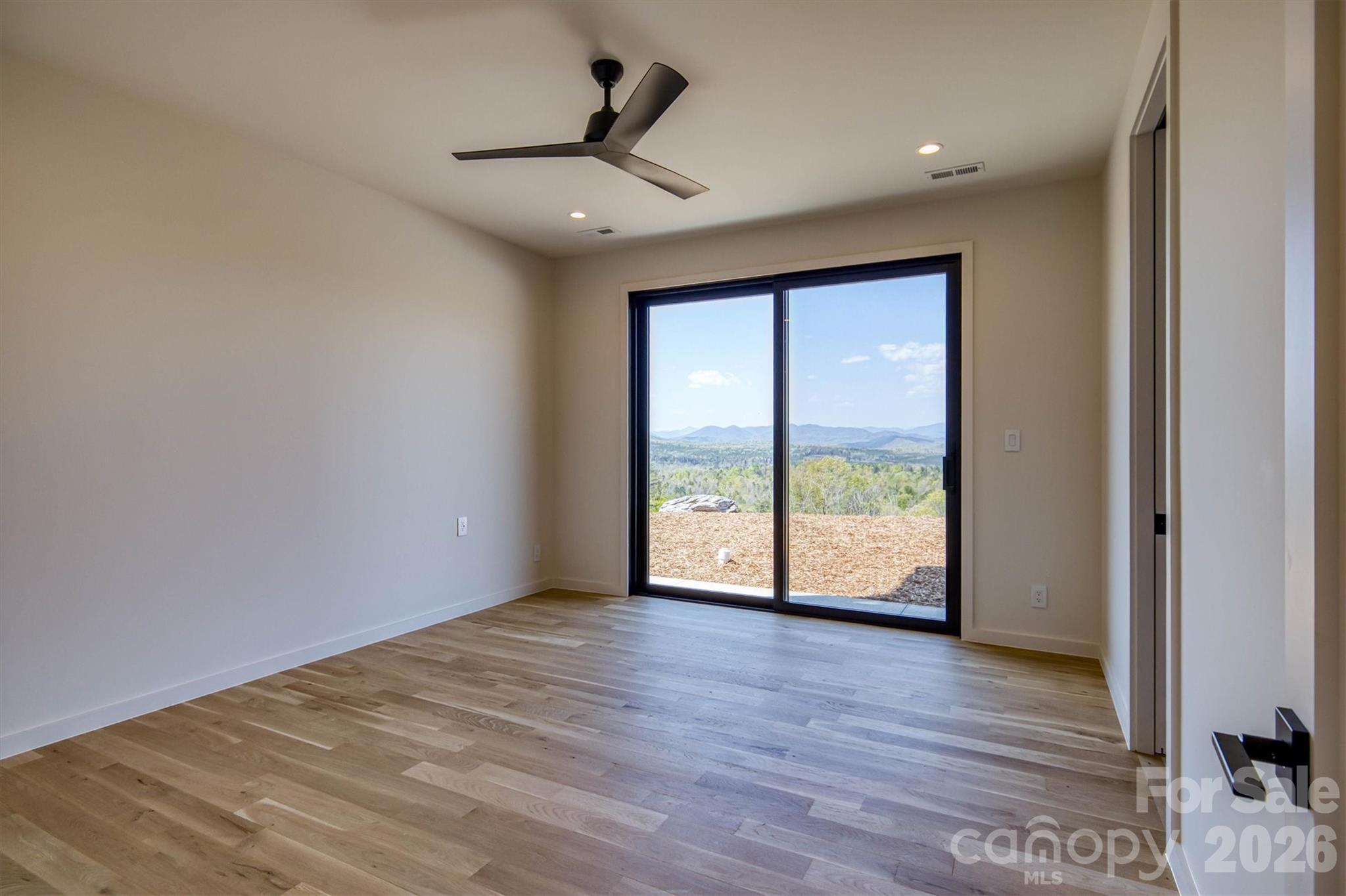 463 Summit Trail