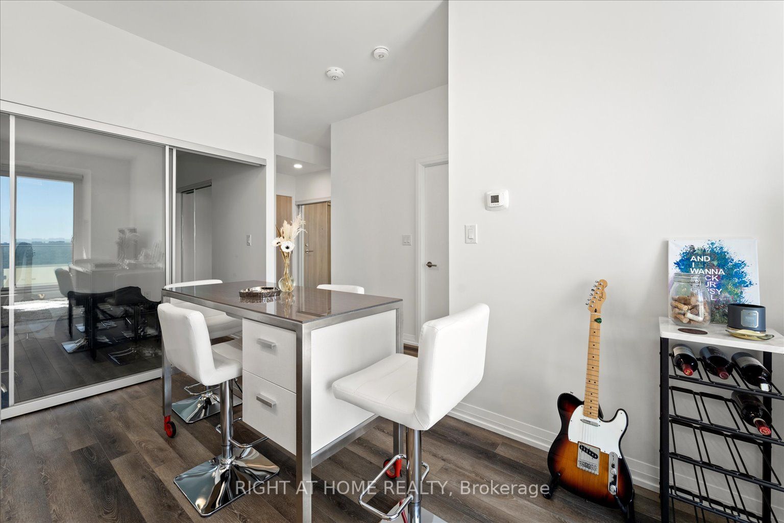 75 Canterbury Pl 2317