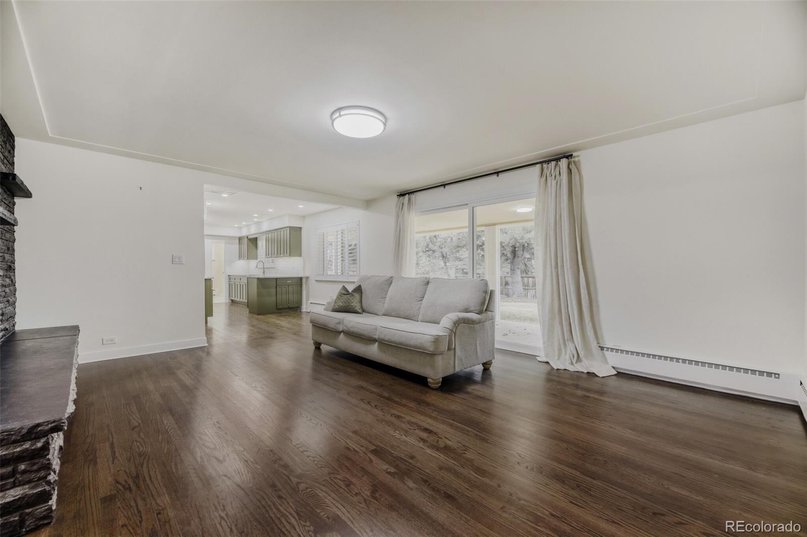 3843 S Elm Street