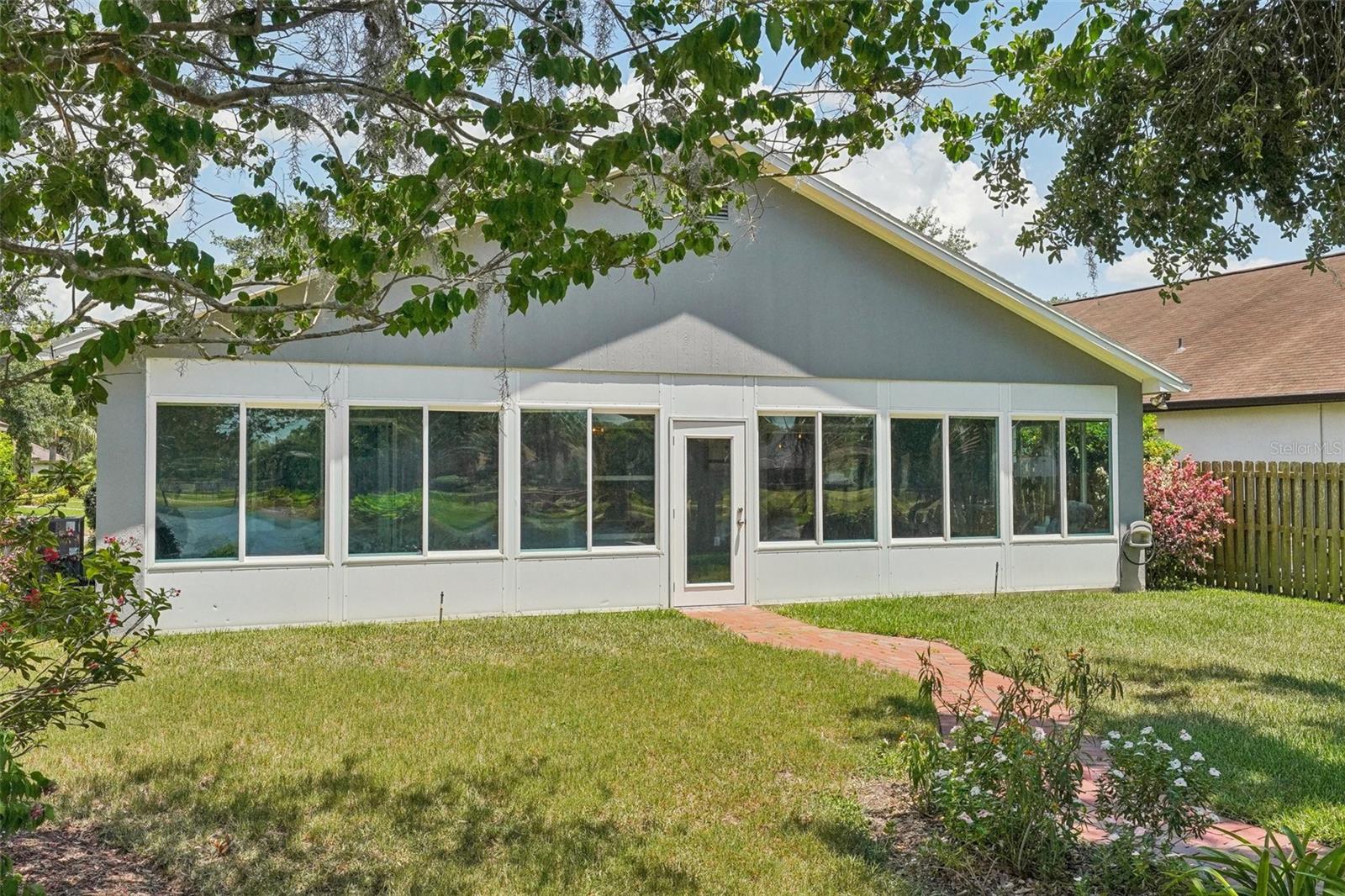 2617 Heatherwood Drive