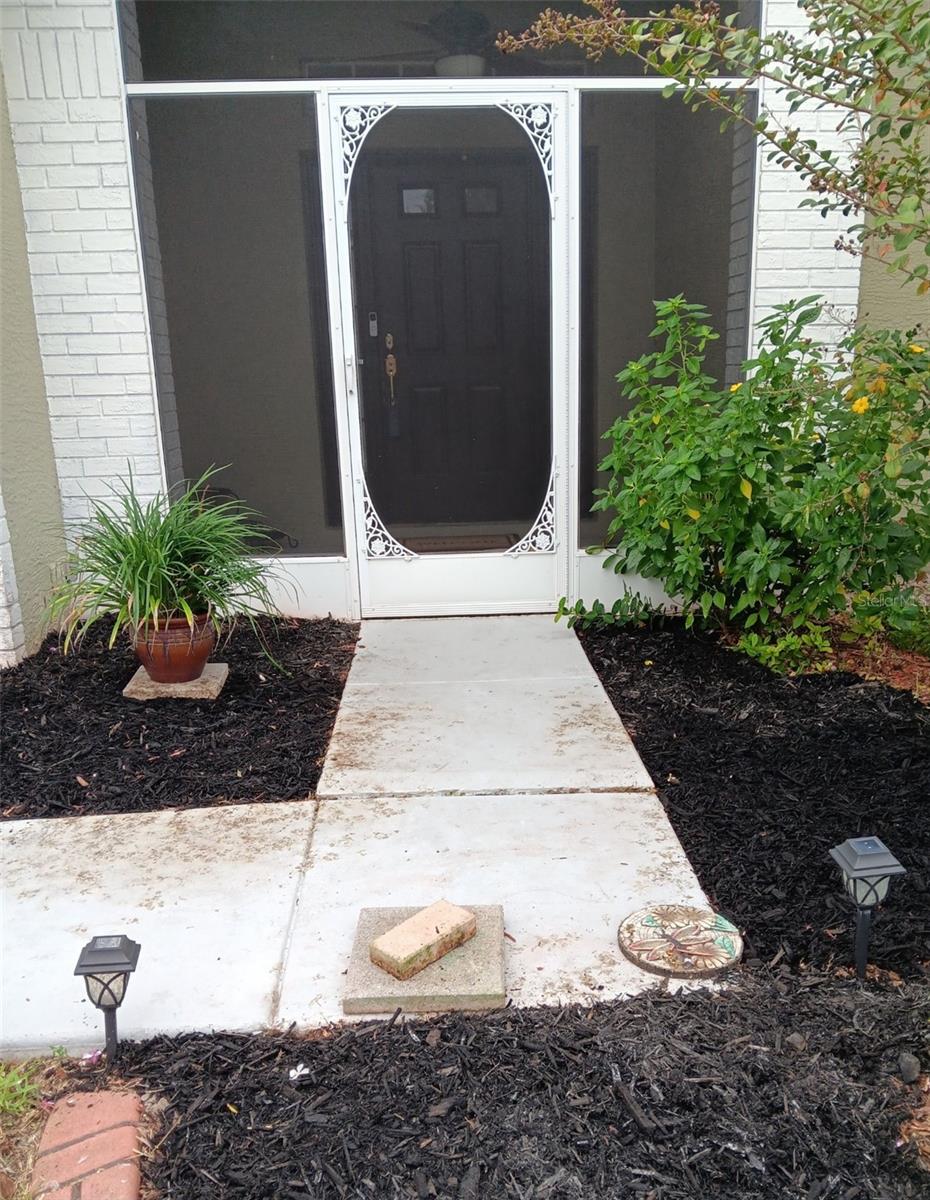 11148 Hollander Avenue