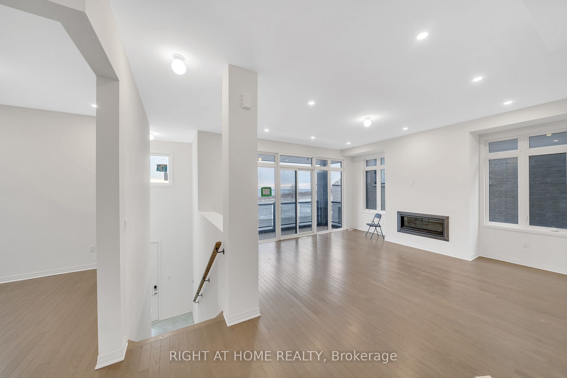 275 Port Darlington Rd