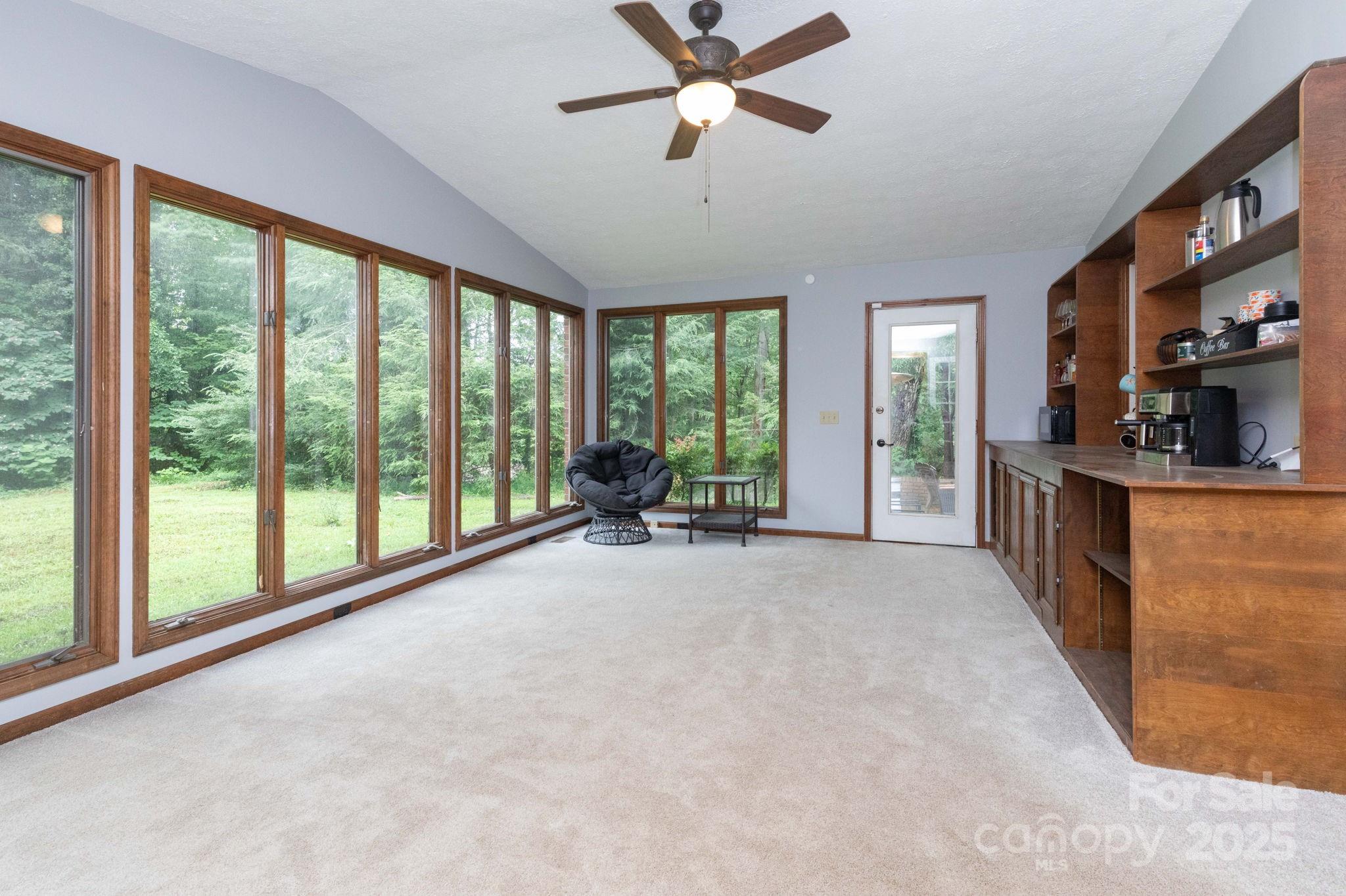 936 Toxaway Drive