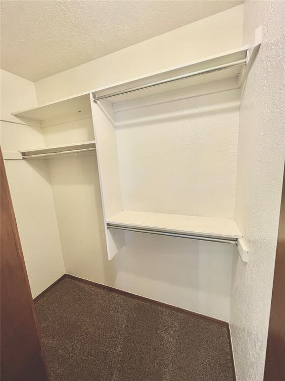 One month free with an approved 13 month lease.
A 2 Bedroom, 1 Bathroom with approx. 850 Sq. Ft. 1 Bedroom and Bathroom are located downstairs while the 2nd bedroom is located upstairs in a loft style setting.

Features include central heat and air, ceiling fans, walk-in closets, range, refrigerator, dishwasher, garbage disposal, washer and dryer.

Listing broker is an owner of this property with real estate with license #071687

Tenant pays Electric, Gas, and Water.

***Accepts Norman Housing***

Pets Welcome (2 PET LIMIT):
1 Pet - $300 Deposit + $25/mo Pet Rent
2 Pet - $400 Deposit + $40/mo Pet Rent