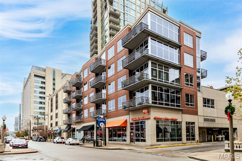 9 N Euclid Avenue 302