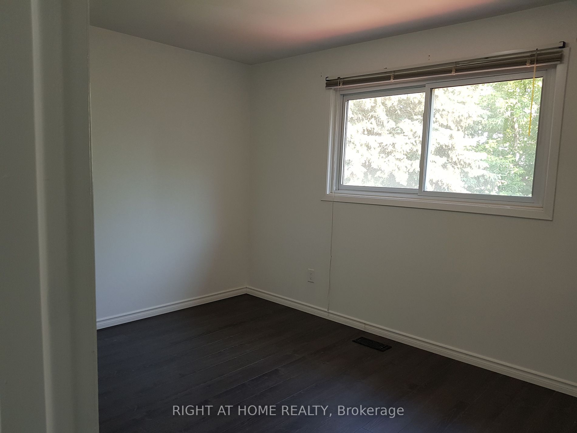 1310 Luna Crt Upper