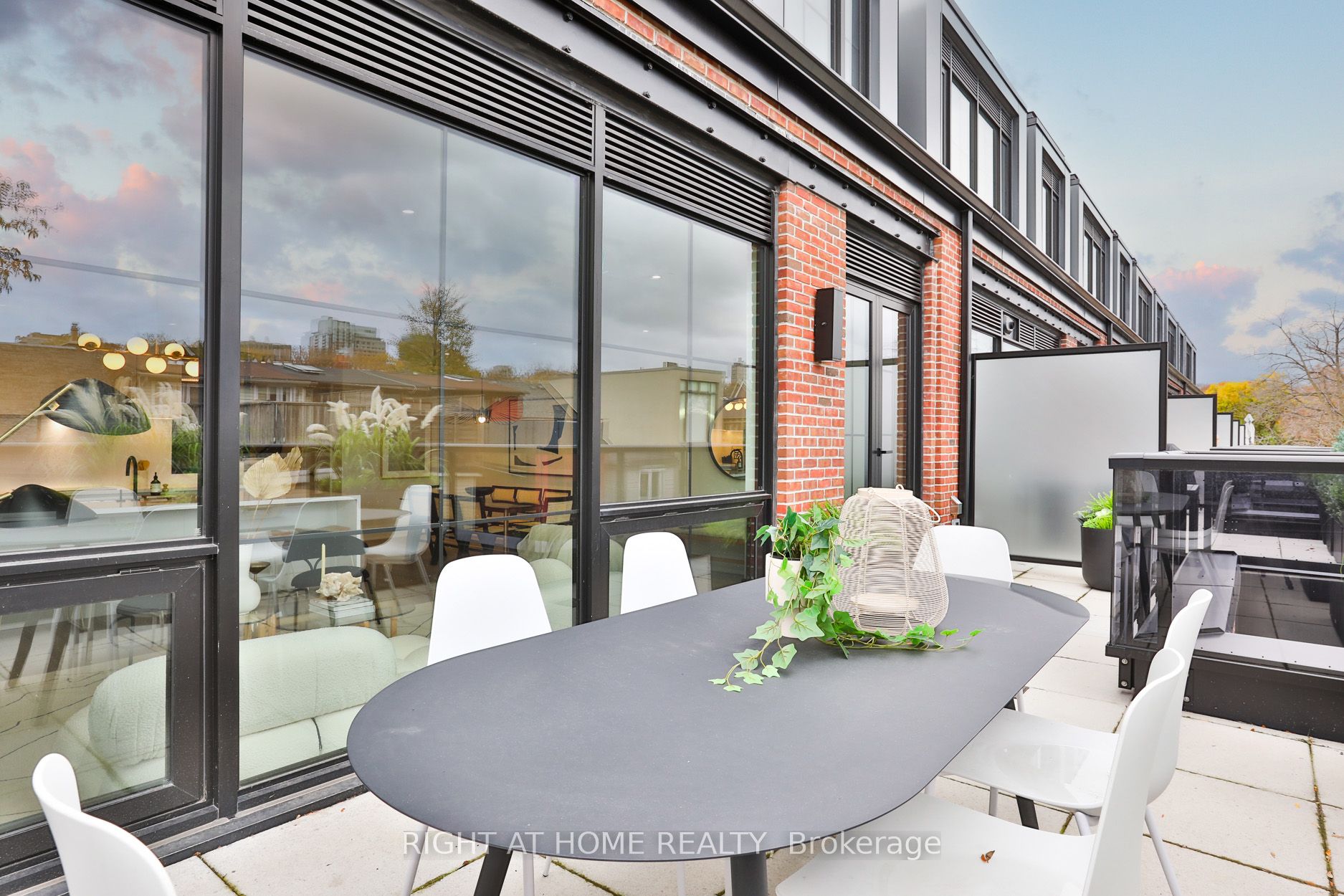 36 Birch Ave 302
