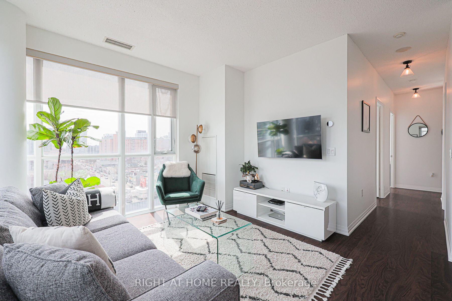 1 Cole St 907