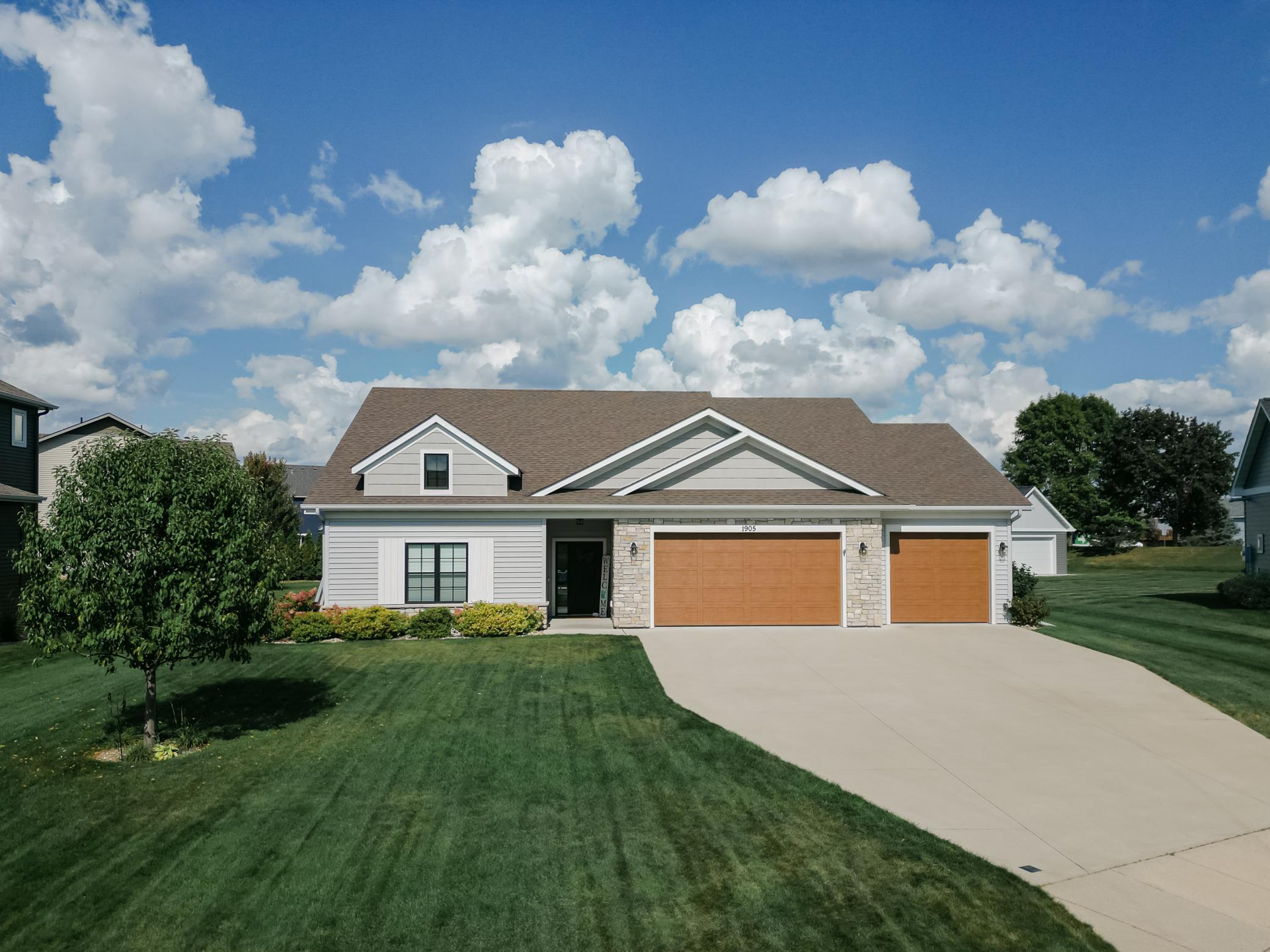 1905 Sandstone Court