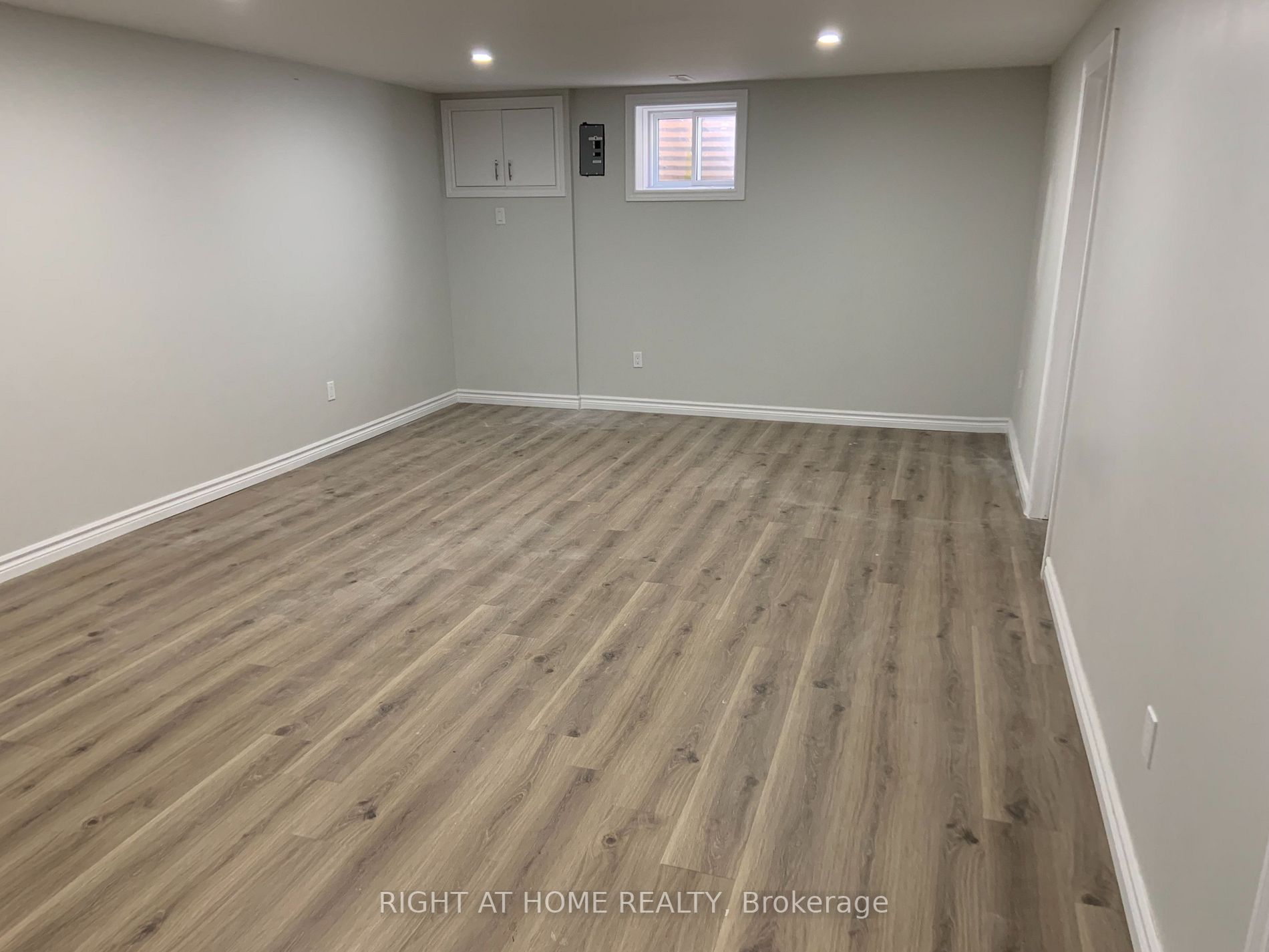 1015 Easthill Crt Bsmt