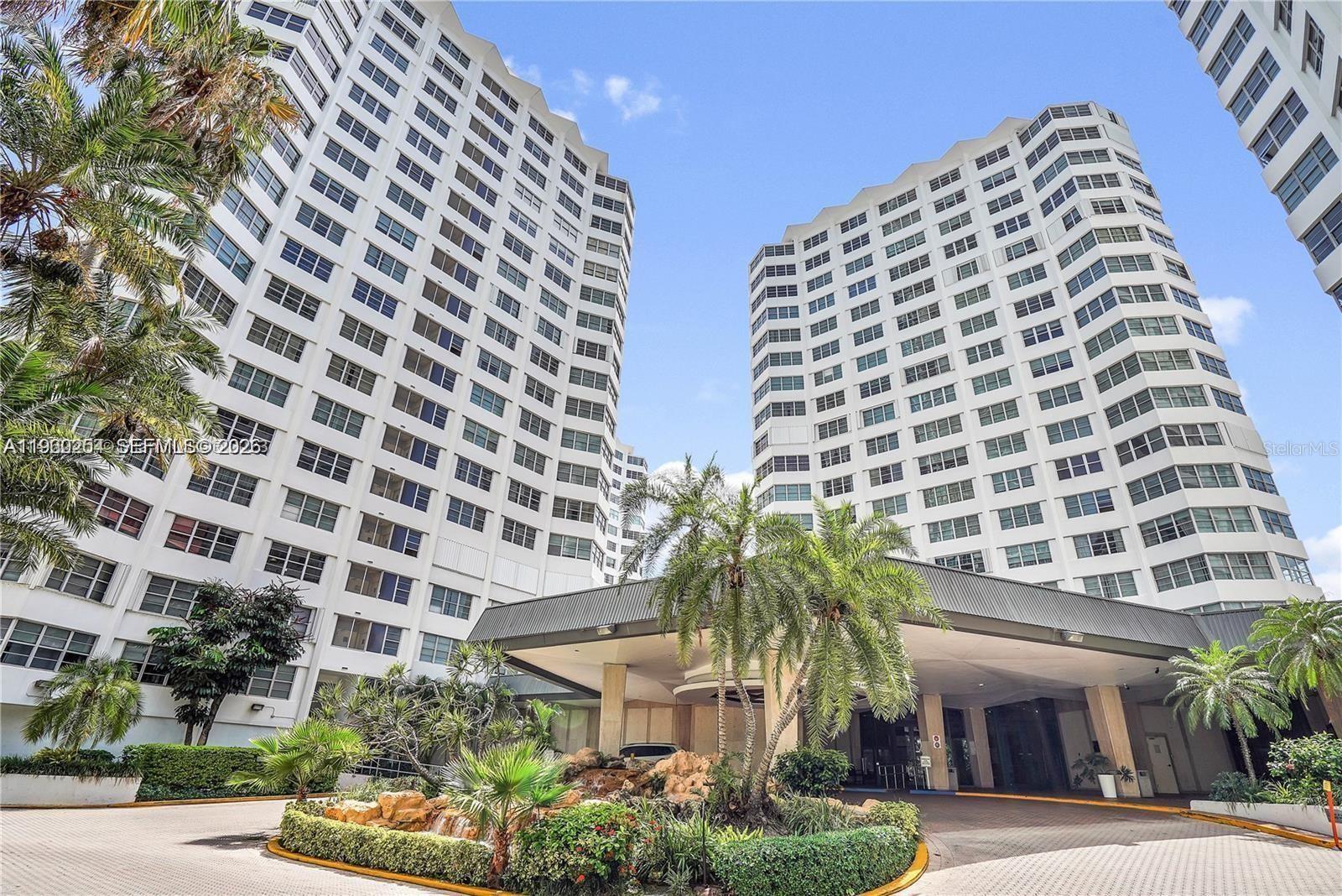 Beautiful Brickell condo comes with a water view, pool and hot tub, and a dock available for your boat in their marina. Luxurious lobby with shops, and a bar area by the pool.