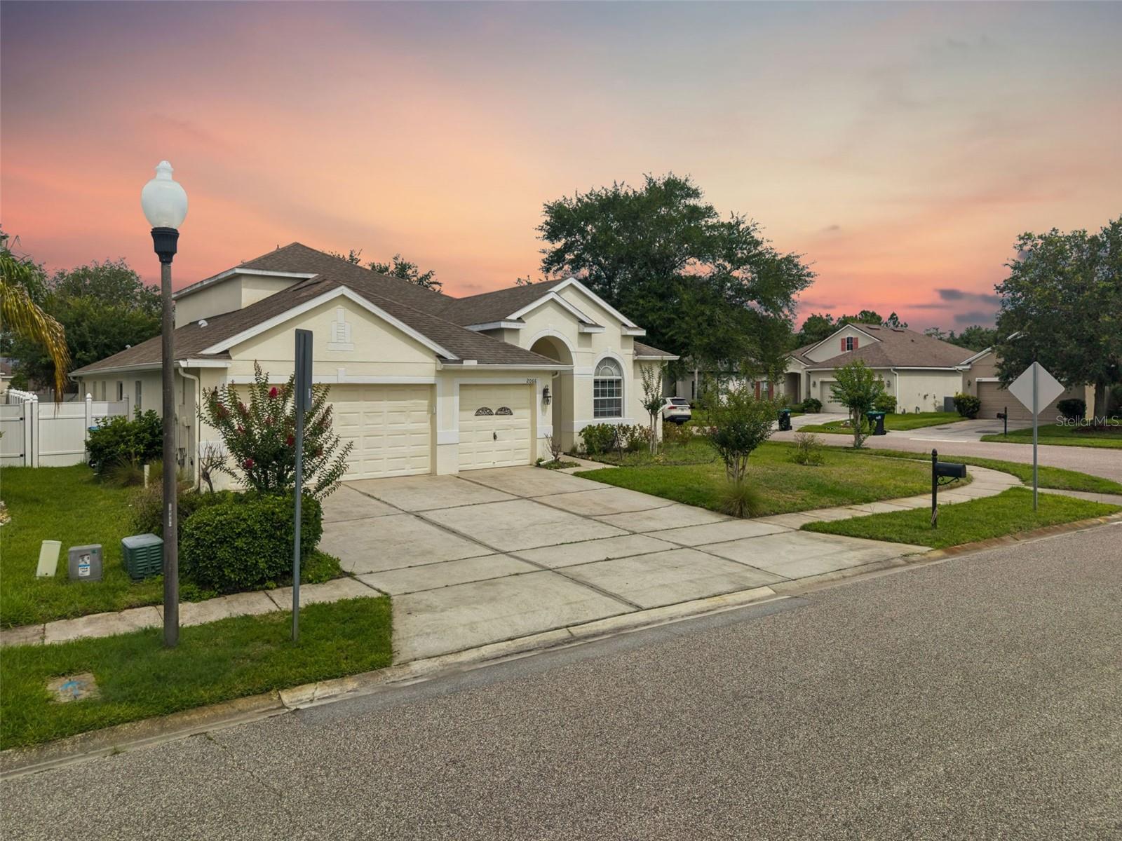 2066 Gloria Oak Court