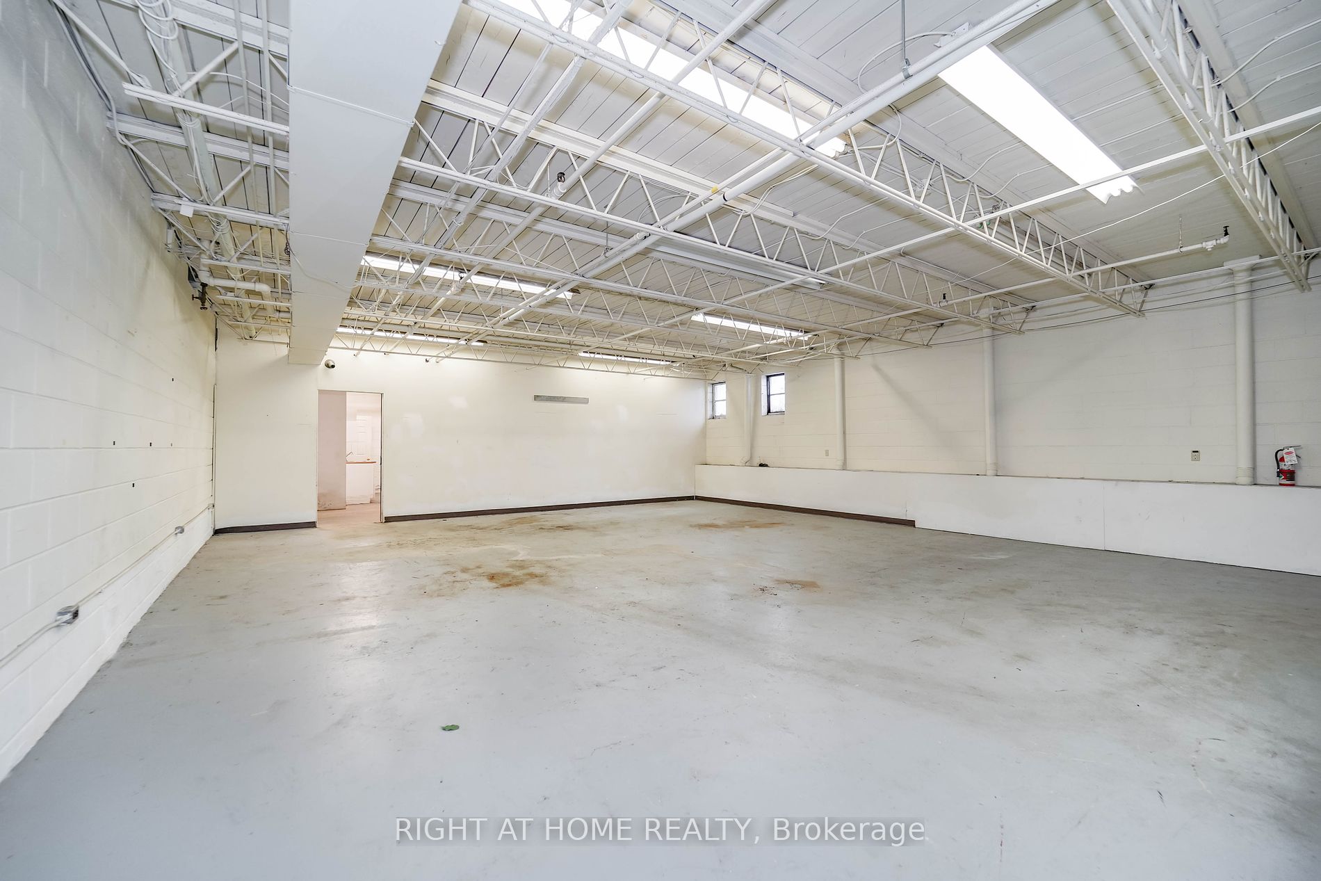 26-30 Six Point Rd 35-Bsmt