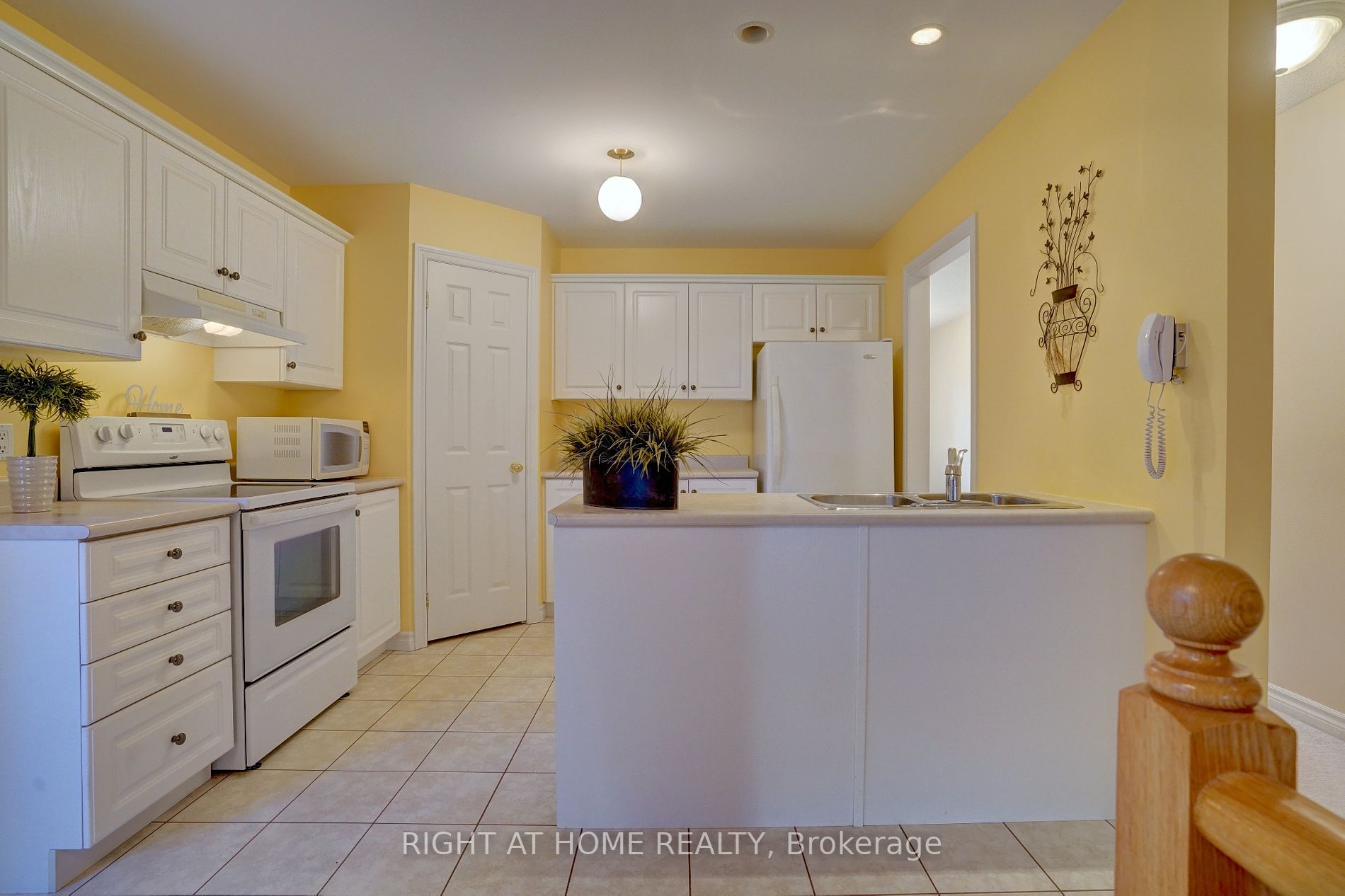2117 Scottscraig Dr