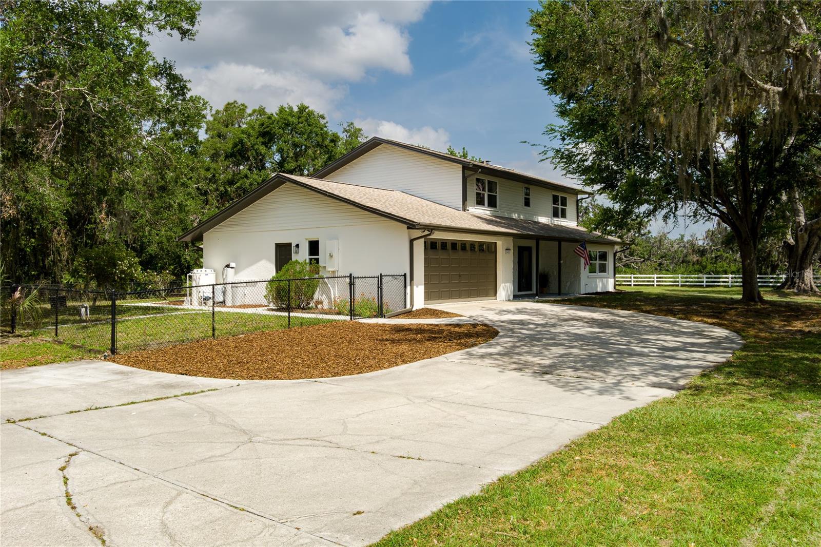 5403 Red Rooster Road