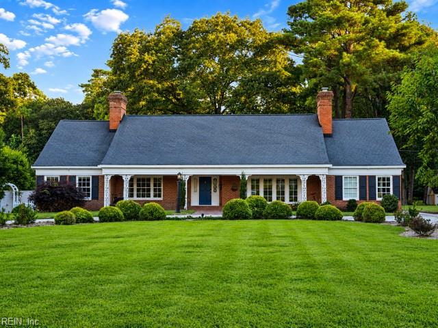 812 Riverside Drive
