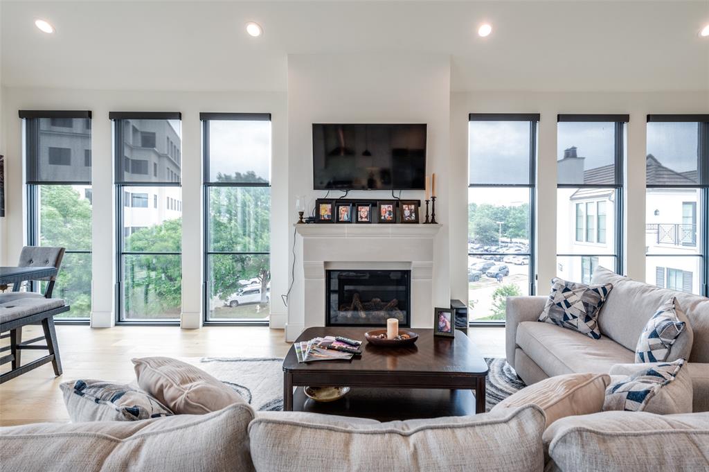 5270 Town And Country, 326 Frisco, TX