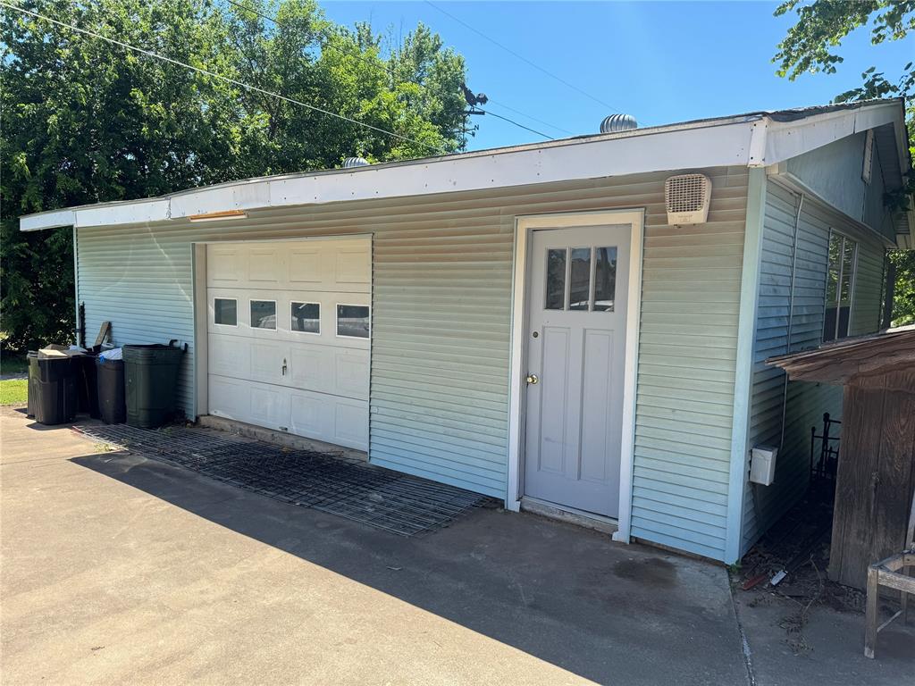 308 W Harper