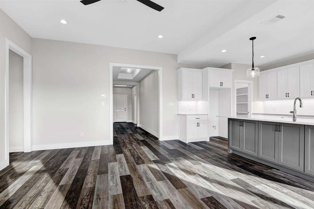 1808 Aleia Cove