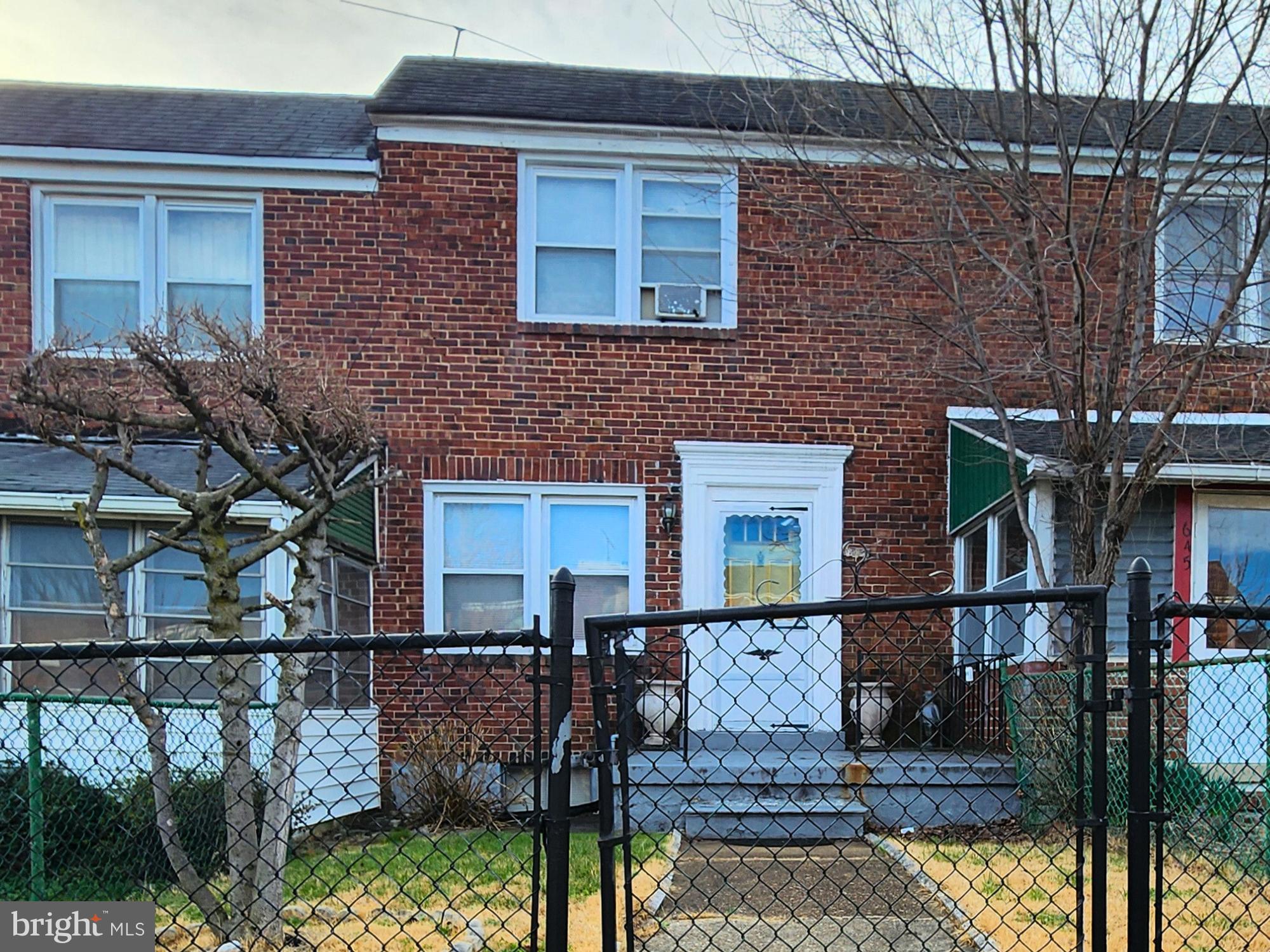 643 Hillview Rd  