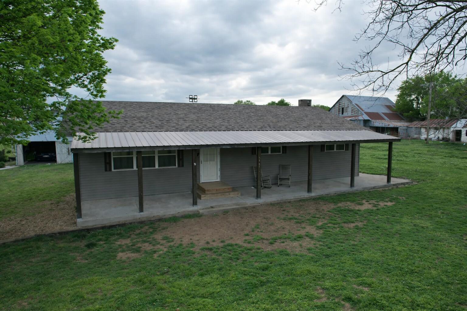 5061 S Farm Road 29