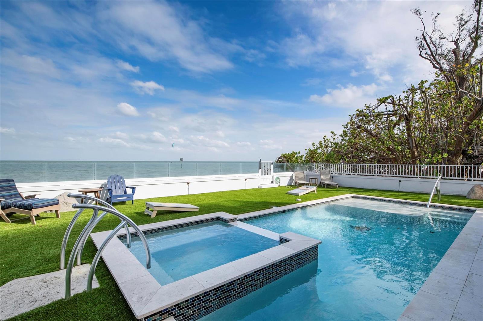 915 N Shore Drive