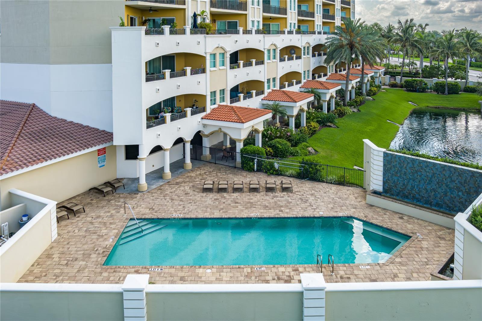 501 Haben Boulevard 605