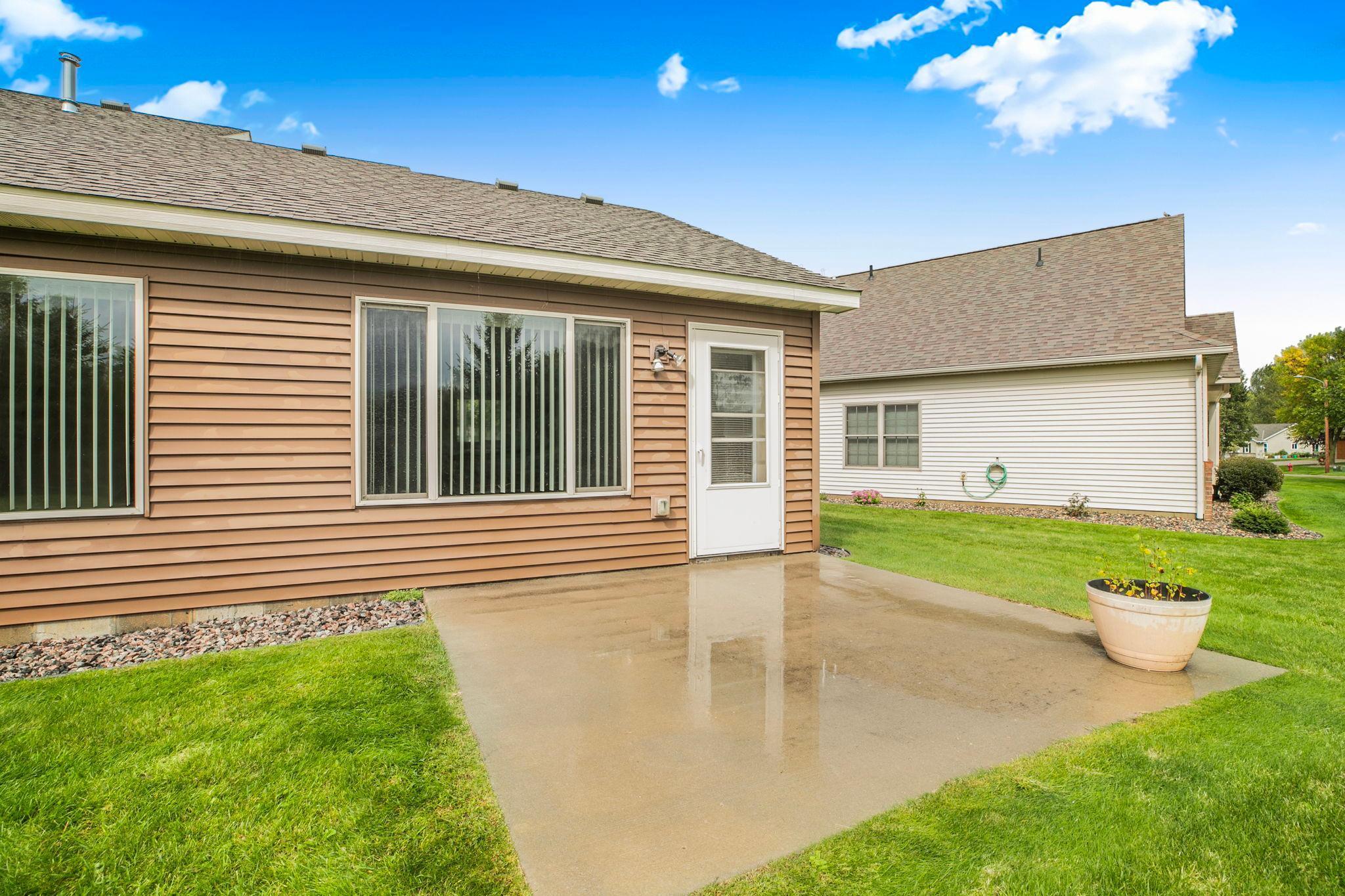 647 Cottonwood Avenue