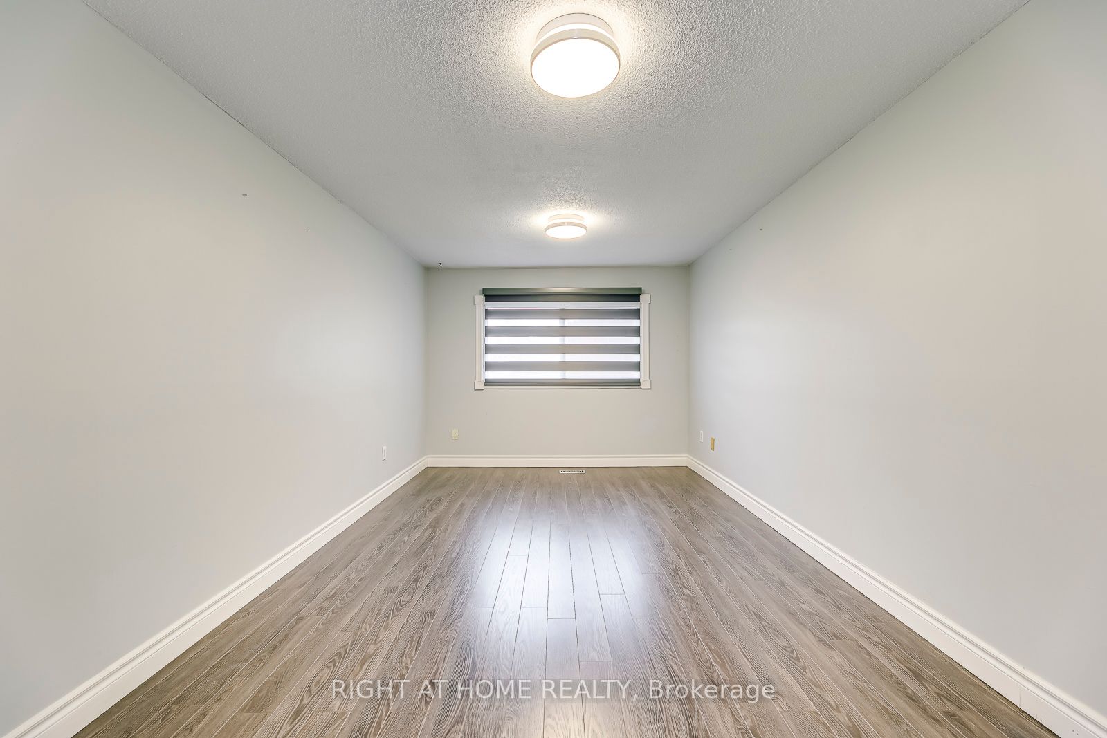 3125 W Fifth Line 76