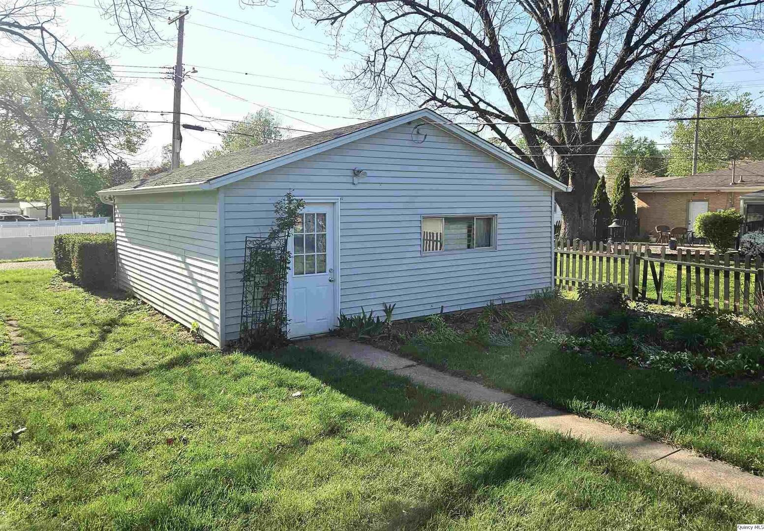 1212 S 22nd Street