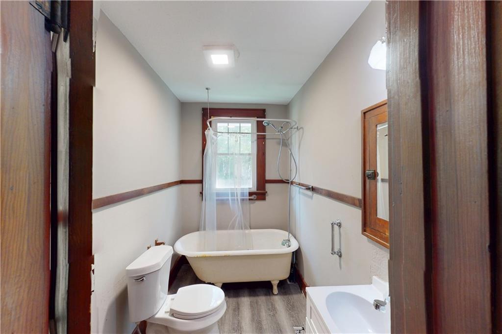 329 W Hunter Street