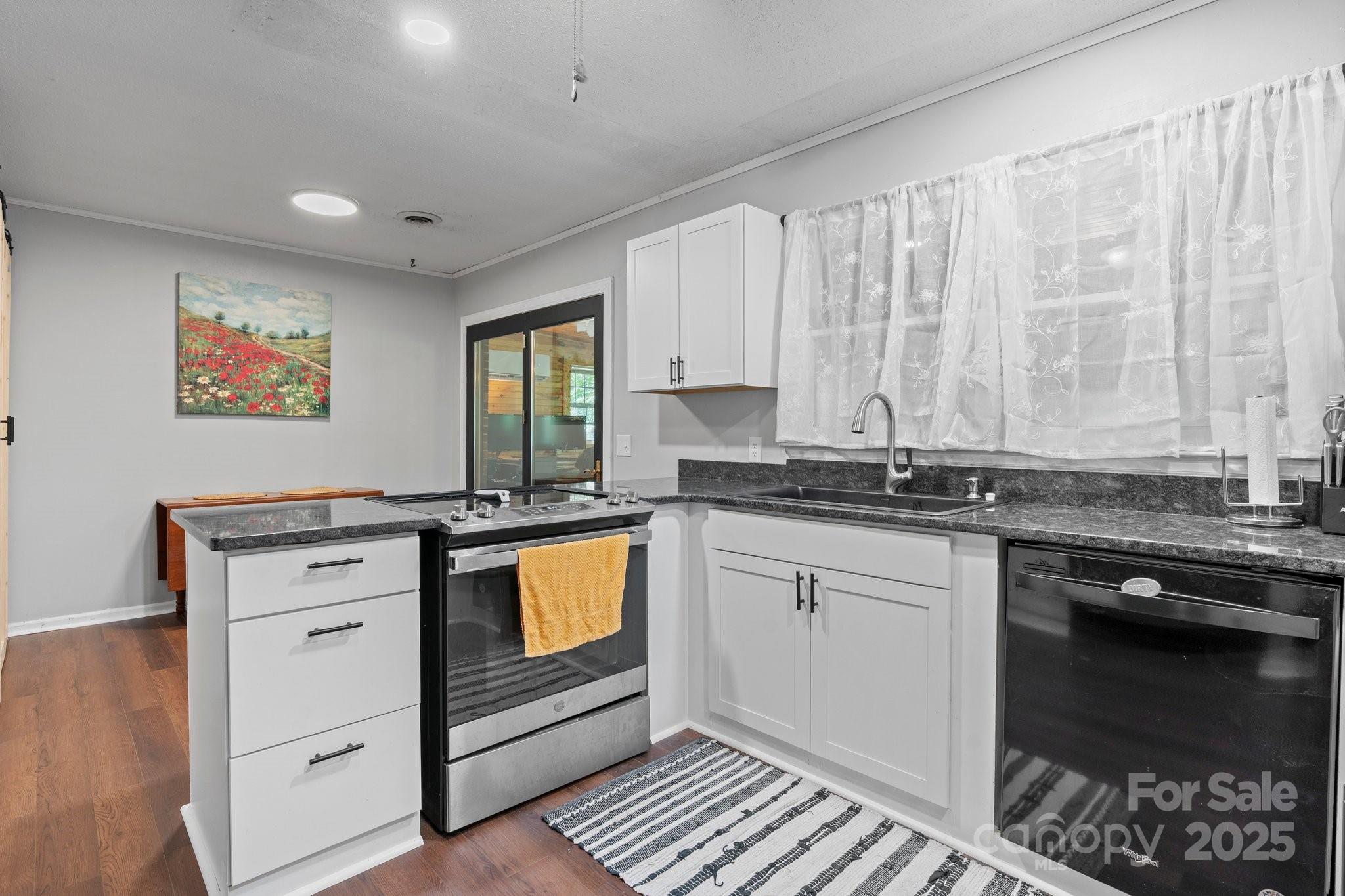 1560 Lafayette Avenue