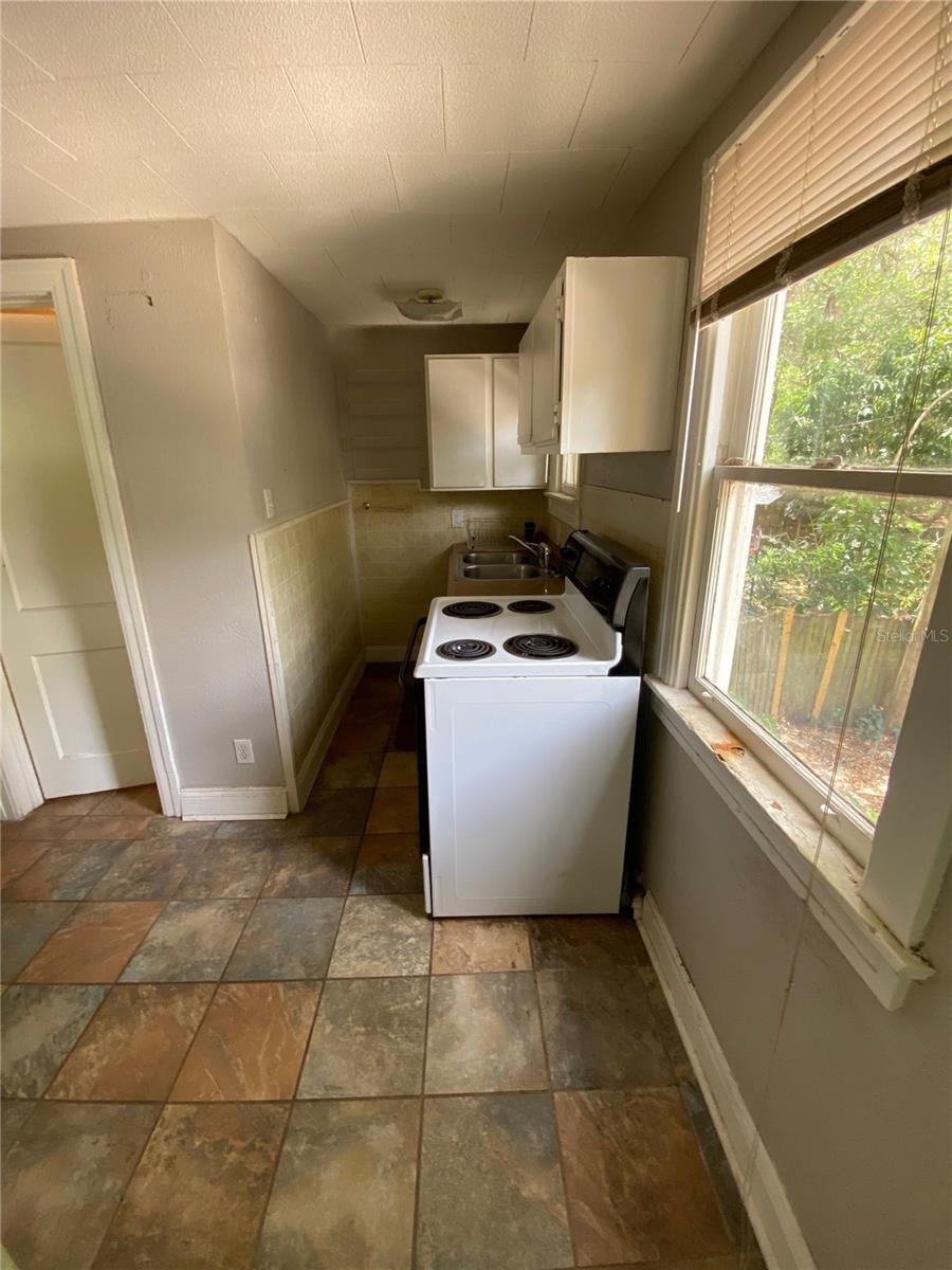 2235 Florida Avenue S