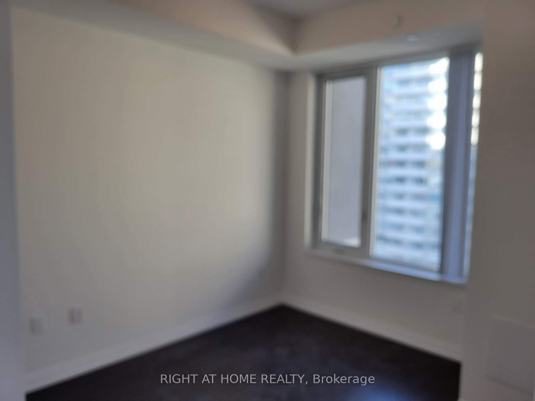 50 Dunfield Ave 2112