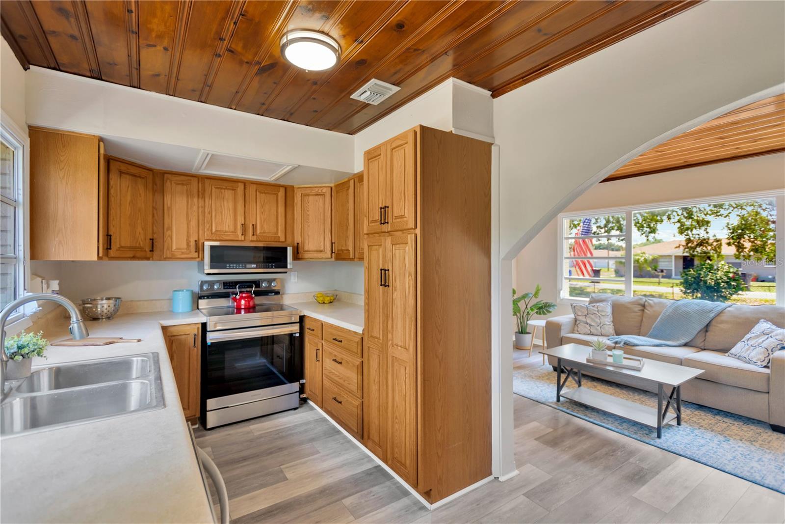 1128 S 70th Street