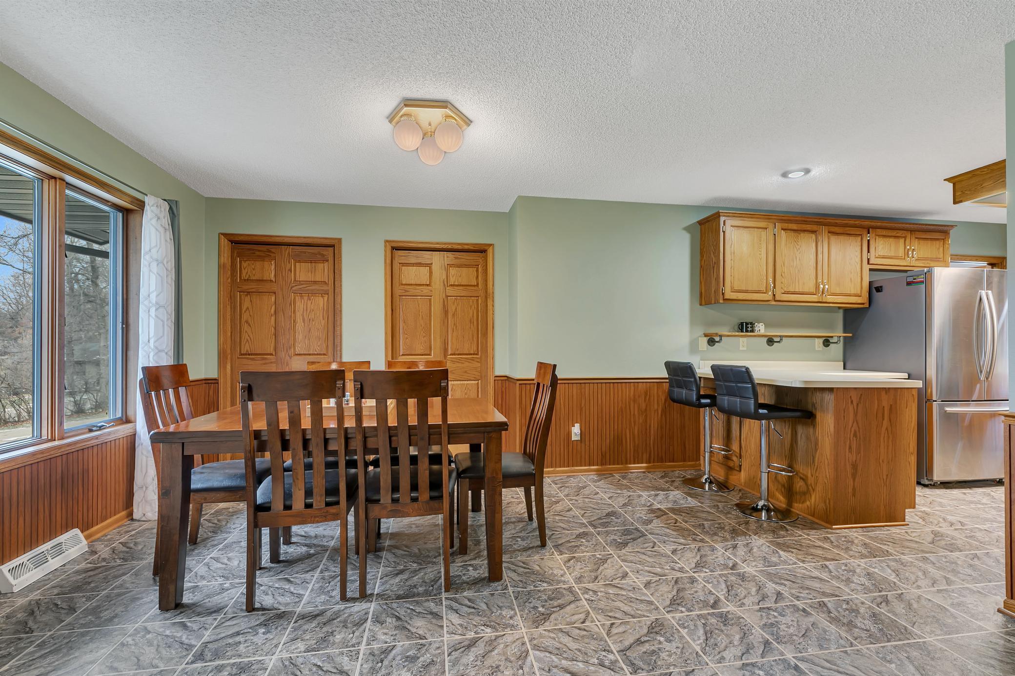 512 Scenic Drive S