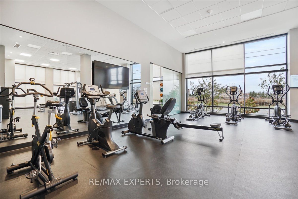681 Yonge St 209