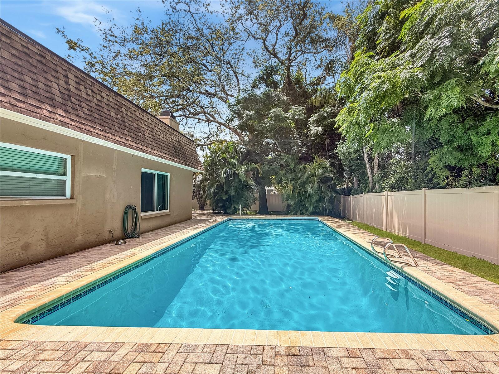 1011 Winding Oaks Drive