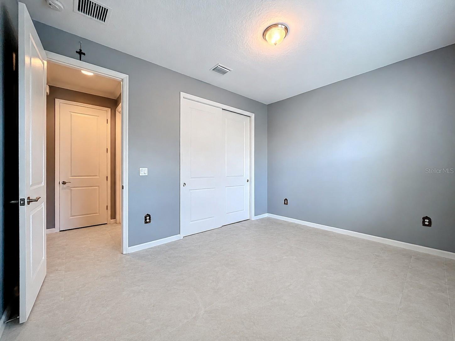 295 Northcote Court