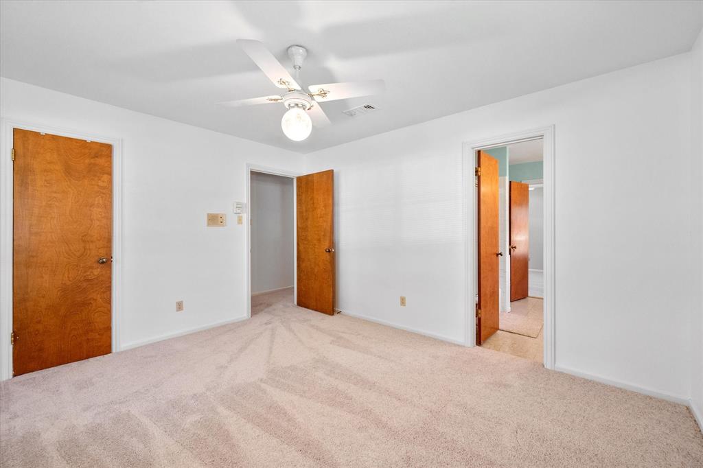 1101 Greenbriar Lane