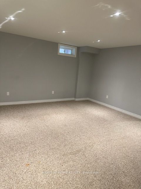 4 Bradford St