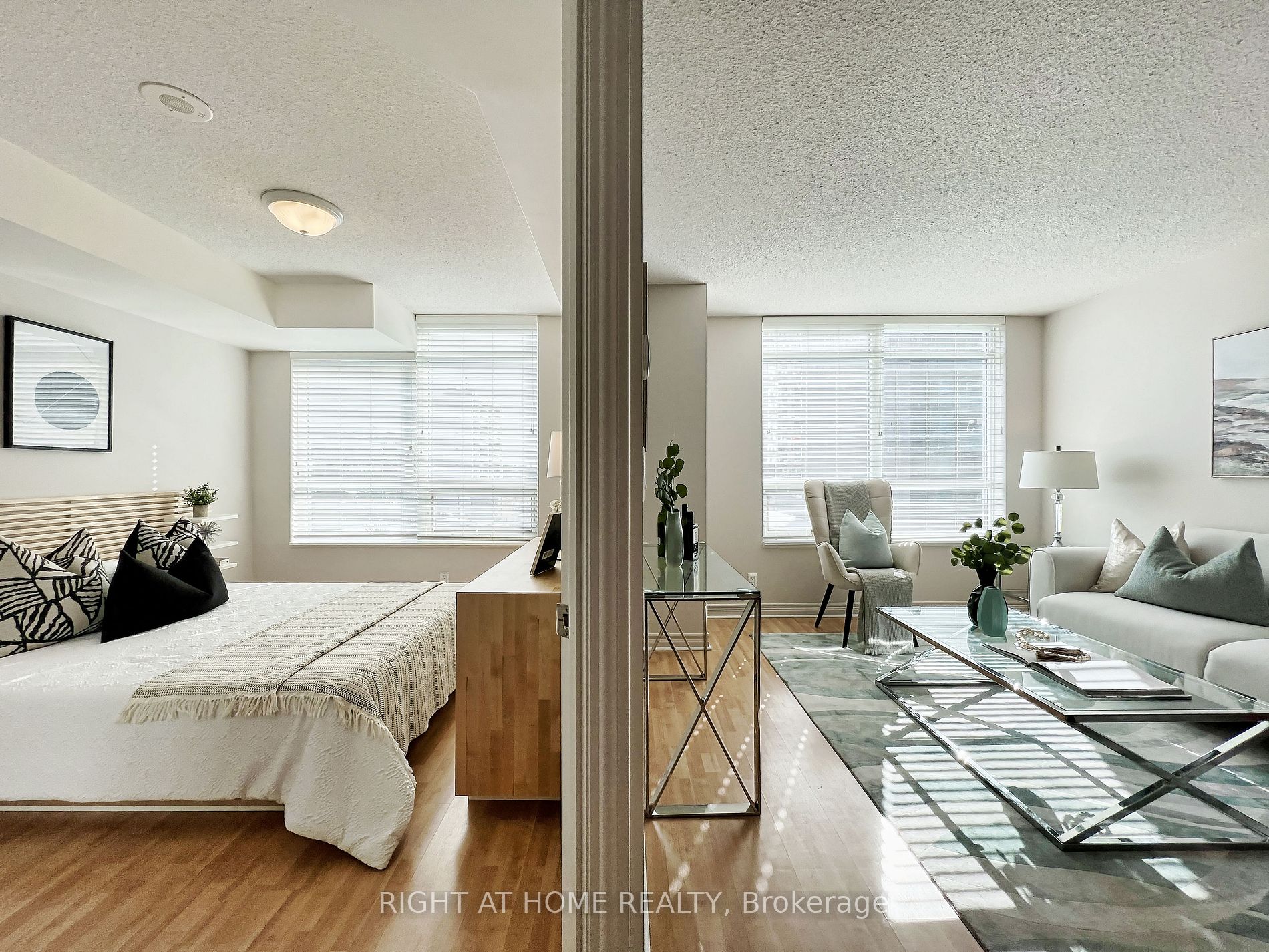 212 E Eglinton Ave 502