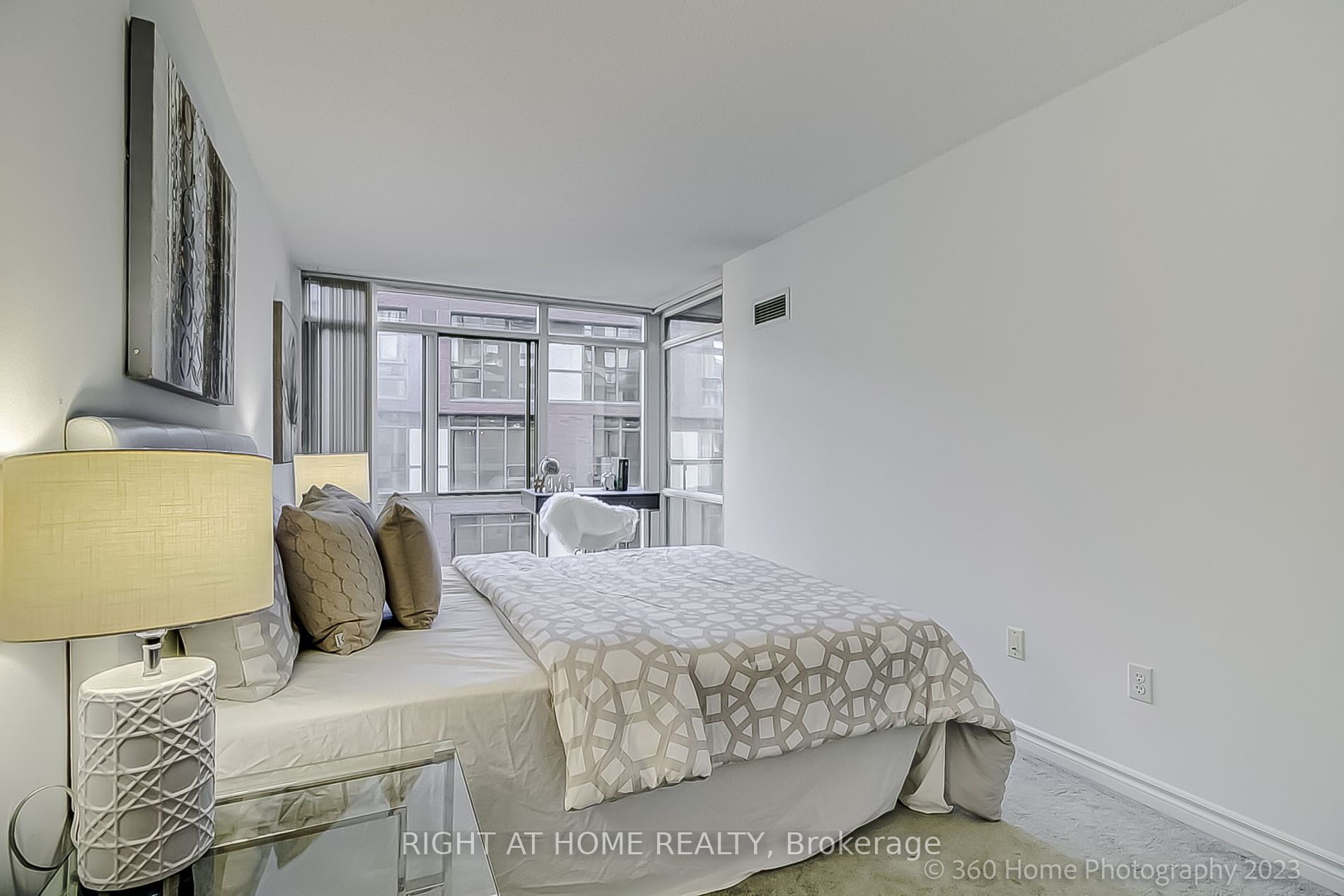 39 Parliament St 507