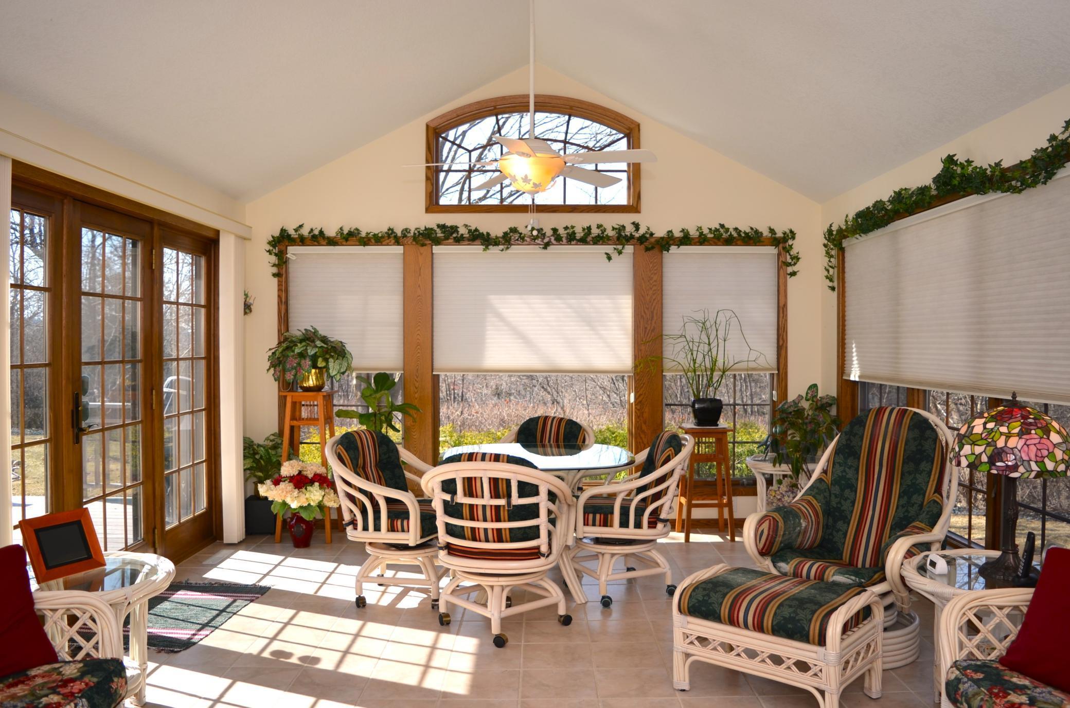 4336 Lookout Lane