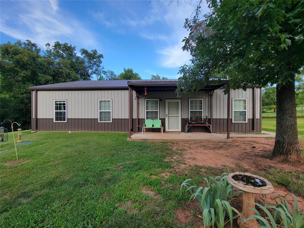 NORMAN,OK!"MOTIVATED SELLER",PRICE ADJUSTMENT!!7.9 ACRES COUNTRY LIVING! A LITTLE OF EVERYTHING! NATURE GALORE, MATURE TREES, POND, CREEK.BEAUTIFUL 2000 SQFT 4 BEDROOM /2 BATH BARDO WITH HIGH CEILINGS, OPEN CONCEPT LIVING/KITCHEN AREAS, FEATURING  A WALKIN PANTRY, AND LAUNDRY ROOM, INCLUDING A LARGE DECK TO ENJOY THOSE MORNING COFFEES, OR WEEKEND COOKOUTS WITH FAMILY AND FRIENDS.ONLY 10 MINUTES AWAY FROM THE LAKE THUNDERBIRD BOAT DOCKS.EAST ACCESS TO NORMAN, MOORE, AND OKCHOME HAS NEWER FLOORING THROUGHOUT AND NEWER HOT WATER HEATER.
