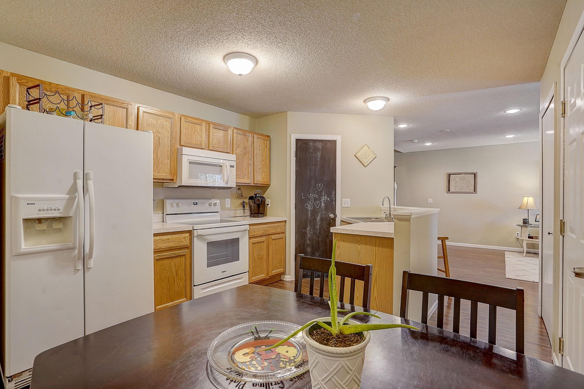 7162 Quarry Avenue NE