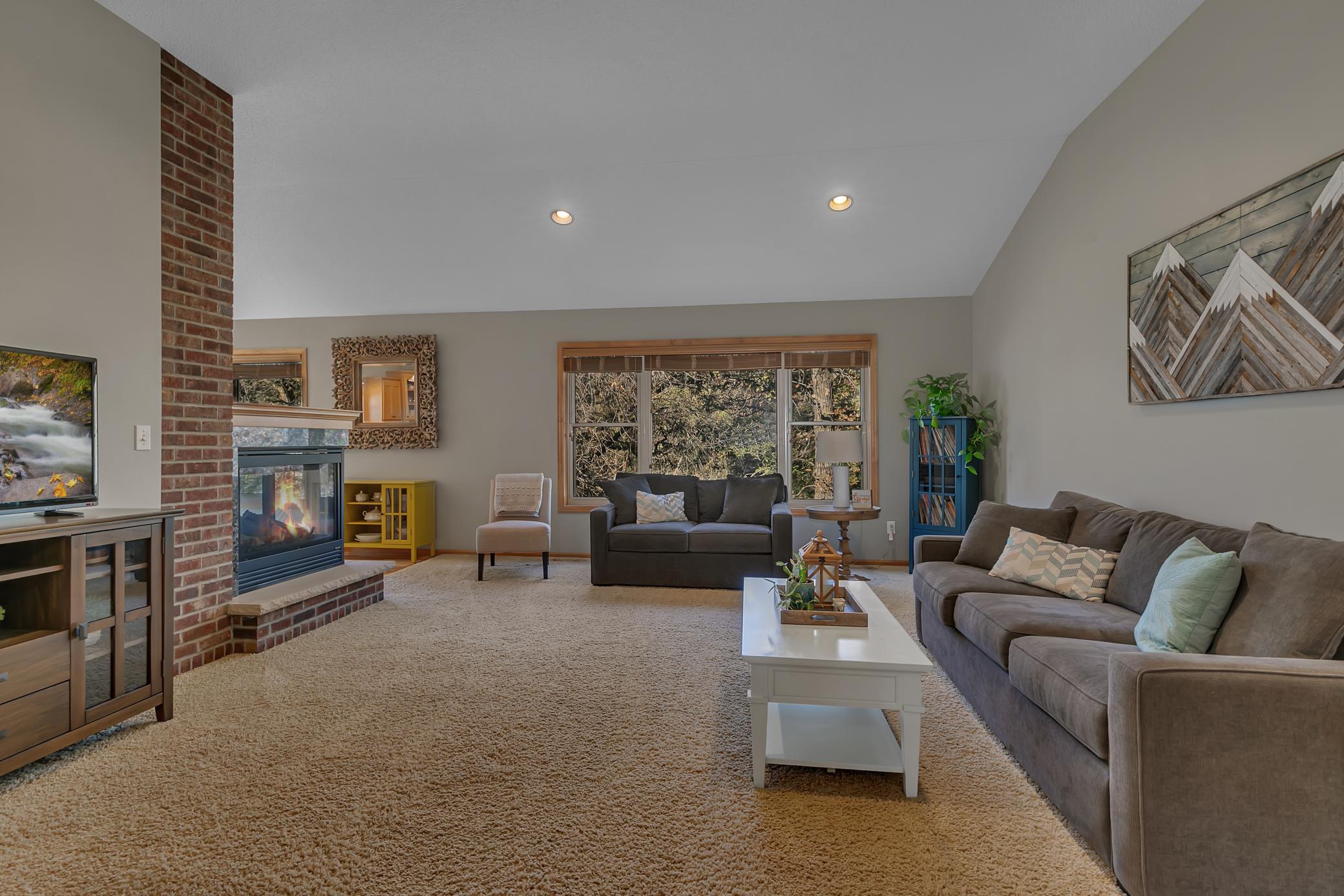 3615 Southridge Court