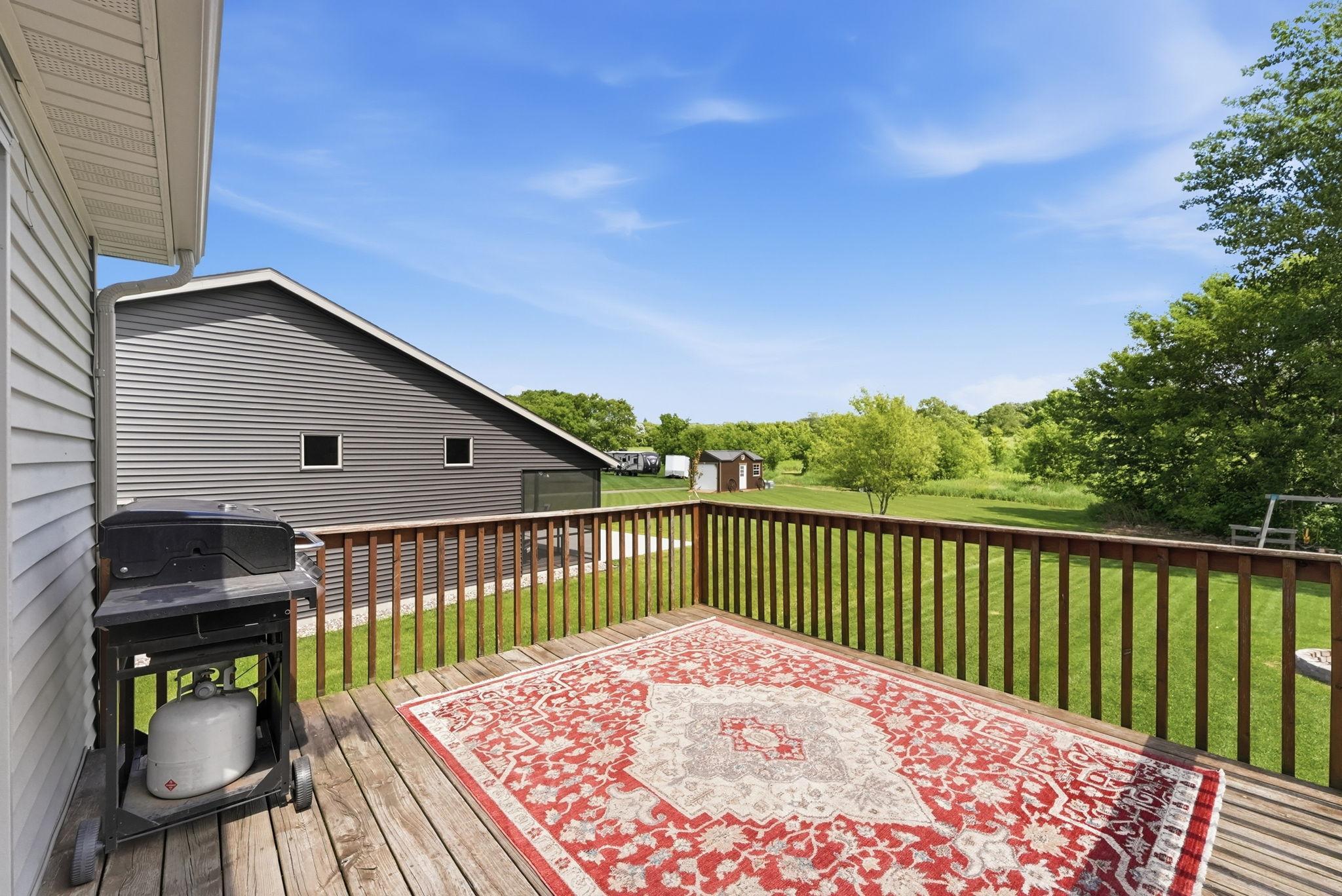 1306 Iris Lane NE