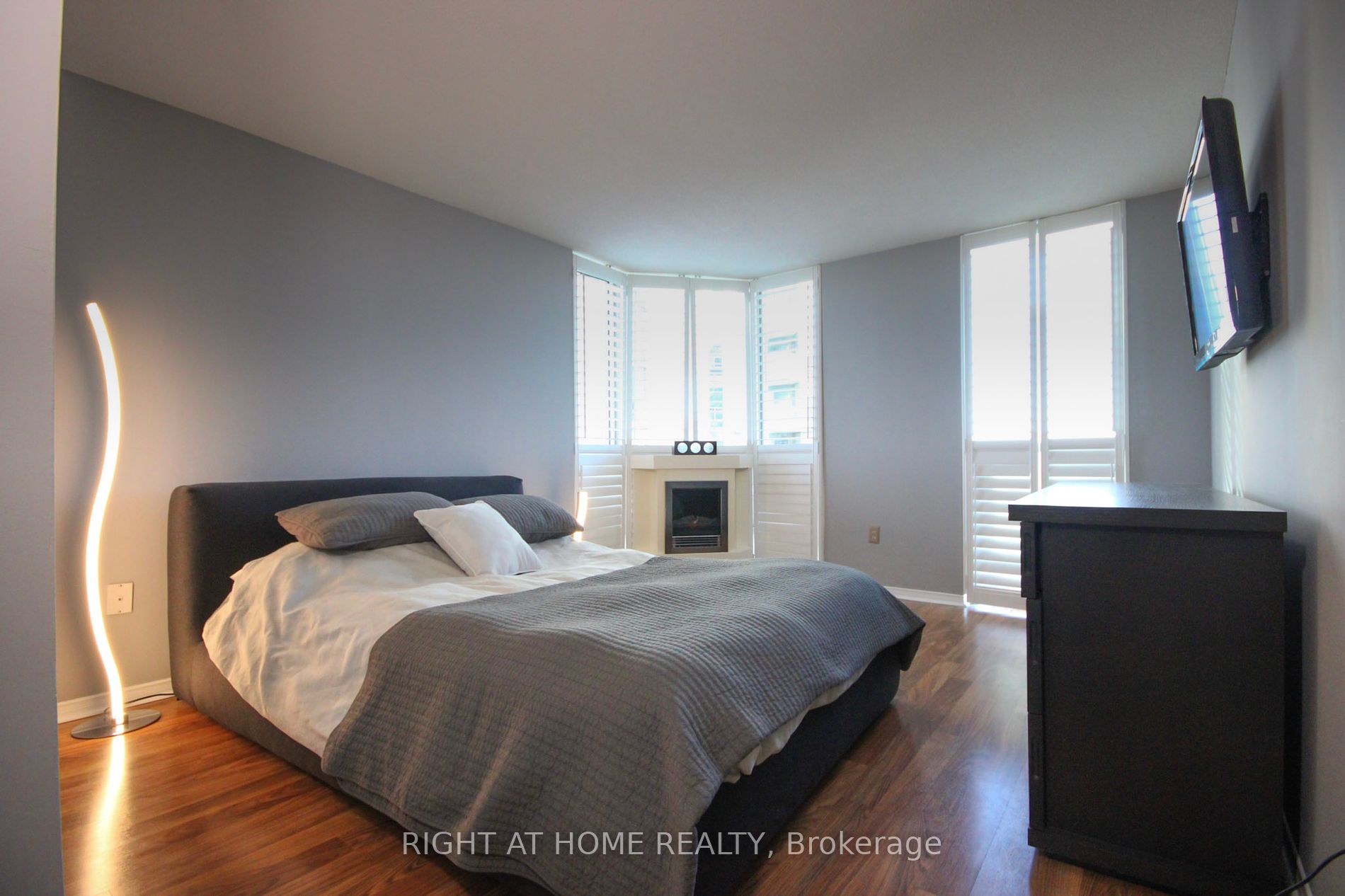 5070 Pinedale Ave 506